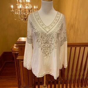 Beautiful Flowy Boho top size small